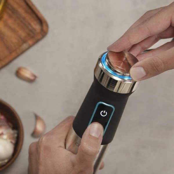 Cecotec 1500-W hand blender, CrossBlades technology with 4 blades coated with black titanium, XL stick, splashproof blade protection and speed knob w