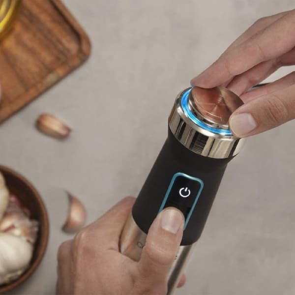 Cecotec 1500-W hand blender, CrossBlades technology with 4 blades coated with black titanium, XL stick, splashproof blade protection and speed knob w