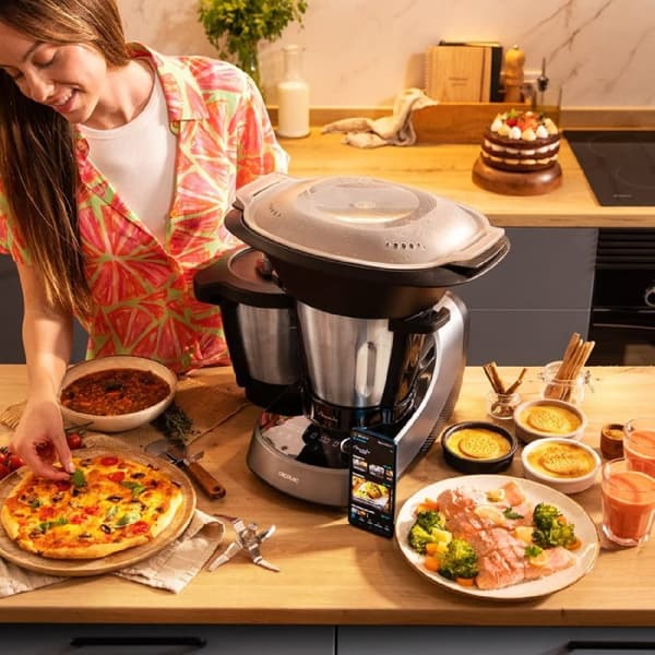 Cecotec WiFi food processor with 37 functions, APP for guided and manual cooking, self-cleaning system, OneClick accessories, built-in scale, stainle