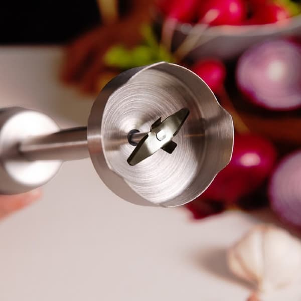 Cecotec 1100-W hand blender, CrossBlades technology with 4 blades coated with black titanium, XL arm, splashproof blade protection and speed knob wit