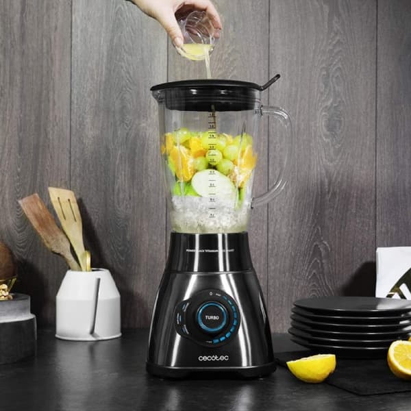 Cecotec American-style jug blender with 2500 W, with 6 black titanium coated blades and a 1.8 litre heat resistant jug.