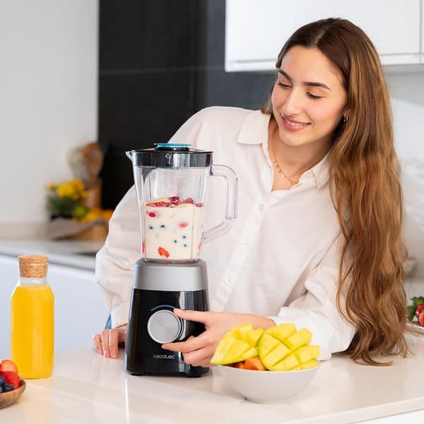 Cecotec Black Titanium Blender