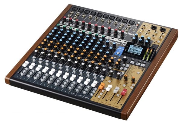 Tascam MODEL 16 äänimikseri 16 kanavaa 20 - 30000 Hz musta, kulta, puu