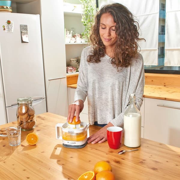 Elektrisk juicer Black & Decker BXCJ25E Hvid Grå 25 W 350 ml