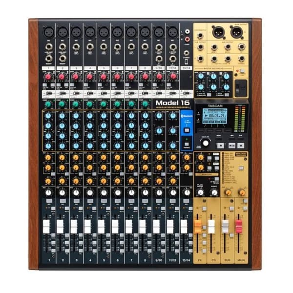 TASCAM 14-kanals analog mixerkonsol och 16-kanals inbyggd inspelare