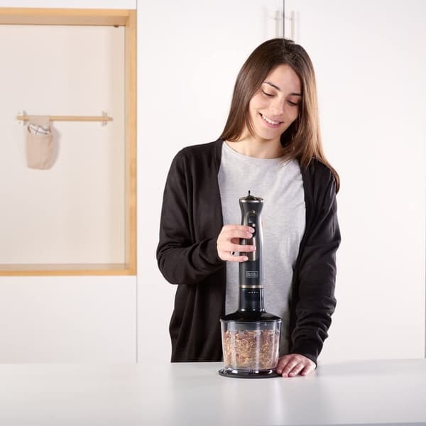 Stavmixer Black+Decker BXHBA800E (800W; svart)