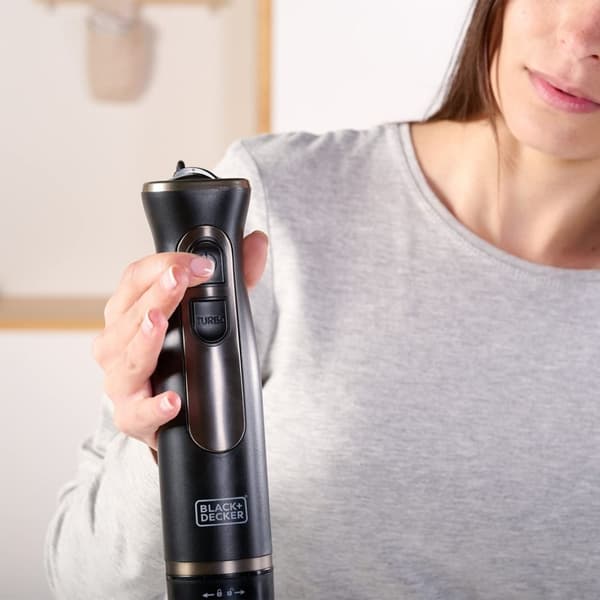 Stavmixer Black+Decker BXHB800E (800W; svart)