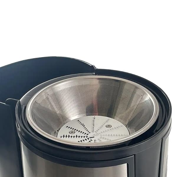 Juicepress med jut 800W (1,25 liters massa behållare)