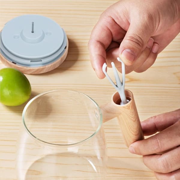 OBOSOE nestemäinen sähköinen liikkuva kuppi, voi täyttää 400 ml nestettä, IP67 vedenpitävä luokka, suuri nopeus 7 000 kertaa minuutissa liikkuvalle