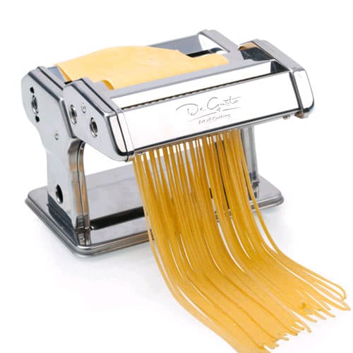 Kotitekoinen pasta- ja raviolikone lisälaitteilla - suuri sarja