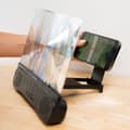 Miniatyrbillede 2 af 8: Genopladelig skærmforstørrer til mobiltelefoner med højttaler Screenier InnovaGoods