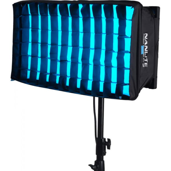 Nanlite PavoSlim 120C RGBWW -LED-paneelivalaisin,