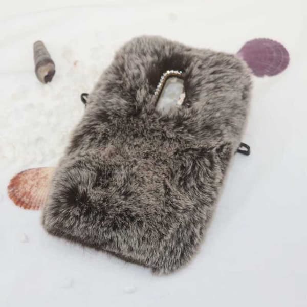Xperia L1 Cuddly & Fluffy Cover