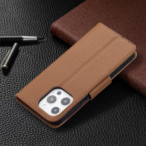 SKALO iPhone 13 Pro Premium Litchi Flip Cover - Brun