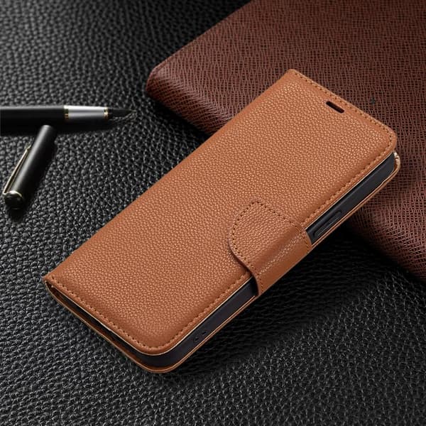 SKALO iPhone 13 Pro Max Premium Litchi Flip Cover - Brun