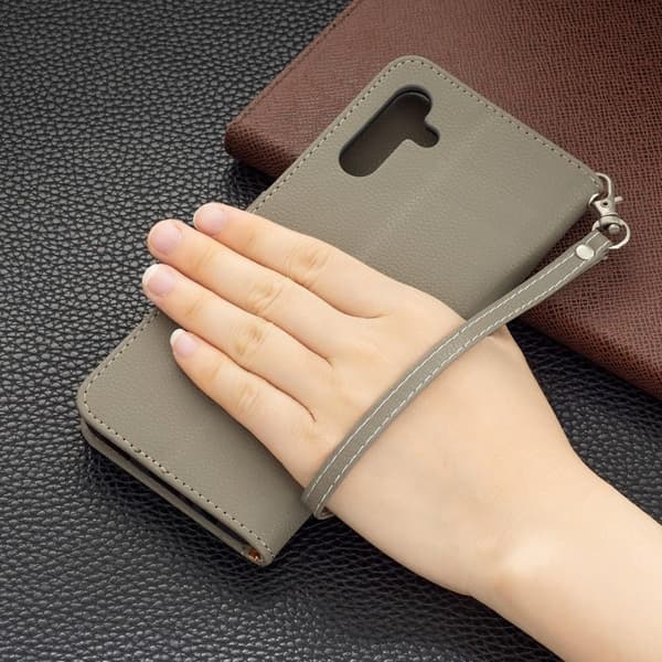SKALO Samsung A13 5G Premium Litchi Flip Cover - Grå