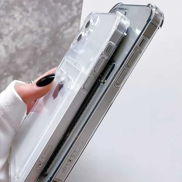 Stöttåligt Skal med Kortfack Förstärkta Hörn iPhone 12 Pro
