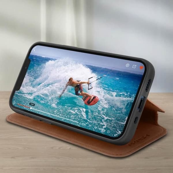 iPhone 12 Mini äkta läderfodral med korthållare och videostödfunktion - AKASHI - Brun