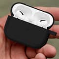 Miniatyrbild 4 av 4: Coque AirPods Pro - Flexibel - Svart - Repellerande - Spårfria - Inkluderad karabinlås