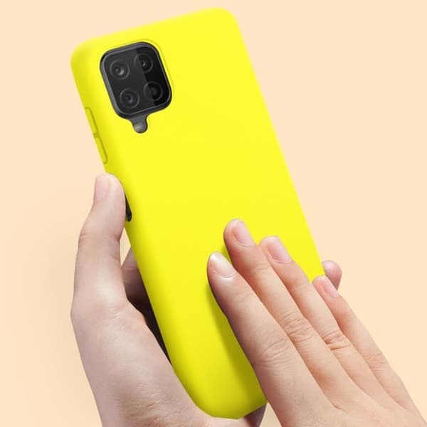 Samsung Galaxy A12 Soft Silikonfodral Soft Touch Finish Gul