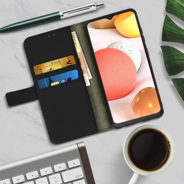 Smartphonefodral - Samsung - Galaxy A32 - Silikon gel - Svart - Videostöd