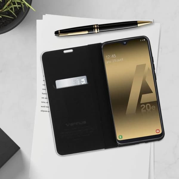 Skal för Samsung Galaxy A20e Fodral Korthållare Videostöd Carbon Effect Svart