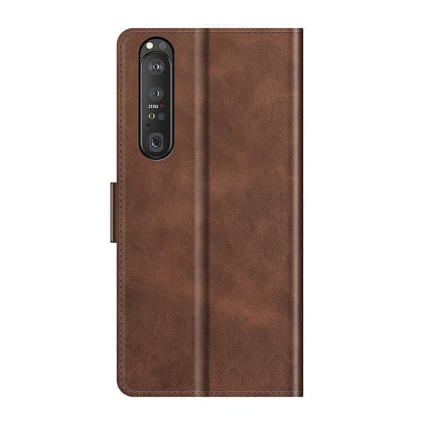 Sony Xperia 1 III - Fodral Med Magnetisk Stängning - Brun
