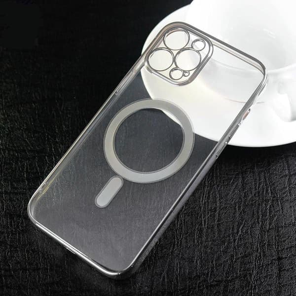 MagSafe-deksel til iPhone 13 med silverdetaljer