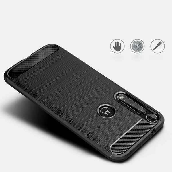Moto One Macro Shell Kumi hiilikuitusuunnittelussa