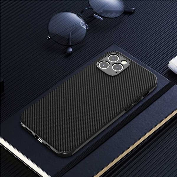 iPhone 14 Pro Max Iskunkestävä FullCarbon V2 -kotelo