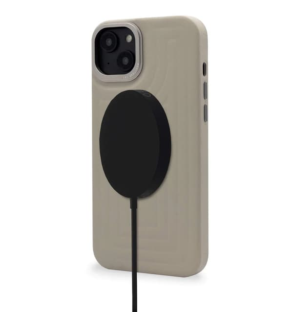 Decoded iPhone 14 Plus Cover Leather Embossed Backcover Clay