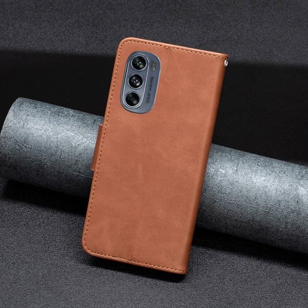 SKALO Motorola Moto G62 5G Plånboksfodral i PU-Läder - Brun