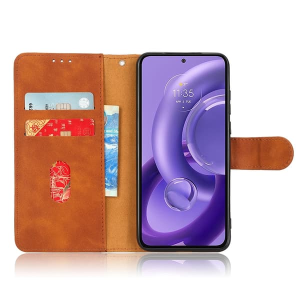 SKALO Motorola Edge 30 Neo 5G Matt PU Nahka lompakkokotelo - Ruskea