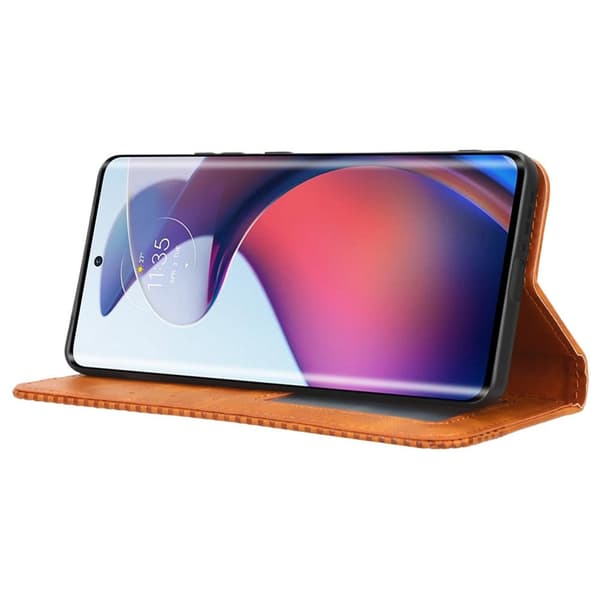 SKALO Motorola Edge 30 Fusion 5G Kohokuvioitu Premium lompakkokotelo - Ruskea