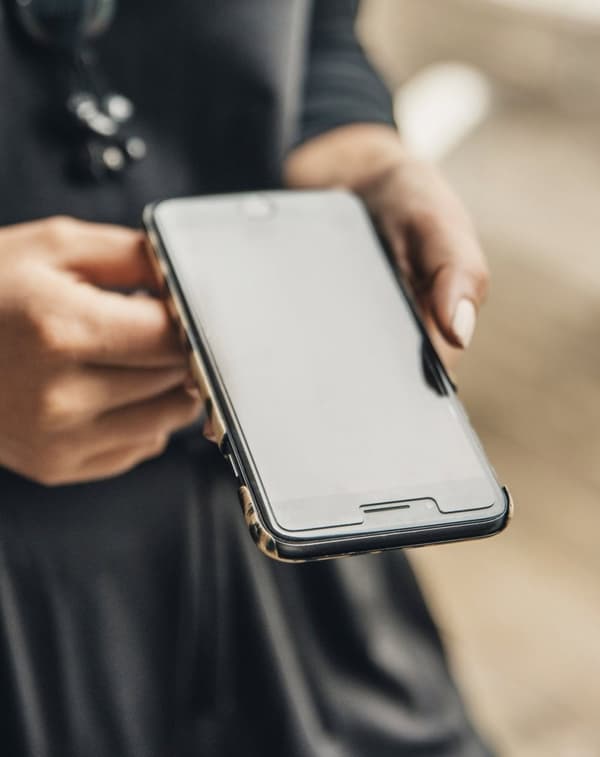 IDEAL Glass iPhone 8 / 7 / 6 / 6S Plus
