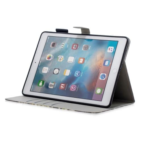 Fodral för iPad 9.7" 2017, iPad 9.7" 2018 & iPad Air - Blå Fjäril