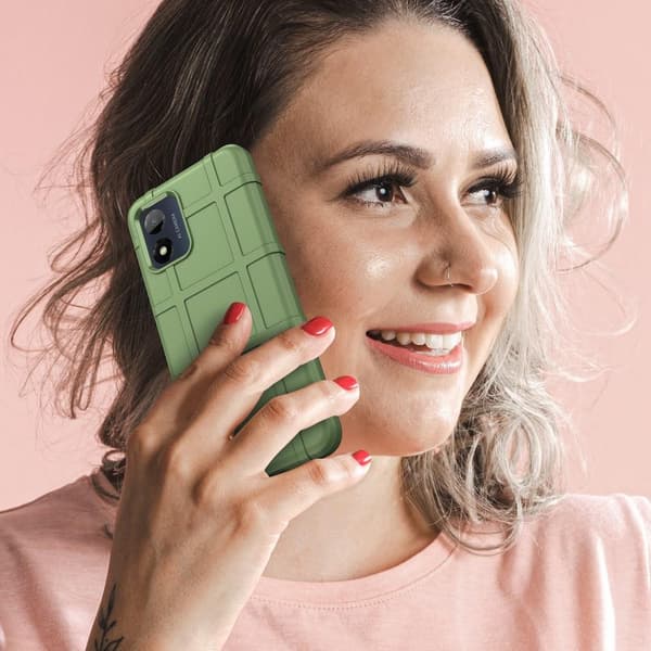 SKALO Motorola Moto E13 4G Rugged Shield iskunkestävä TPU suojakuori