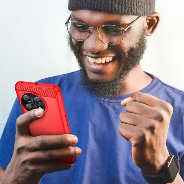 SKALO OnePlus 11 5G Armor Carbon Iskunkestävä TPU suojakuori