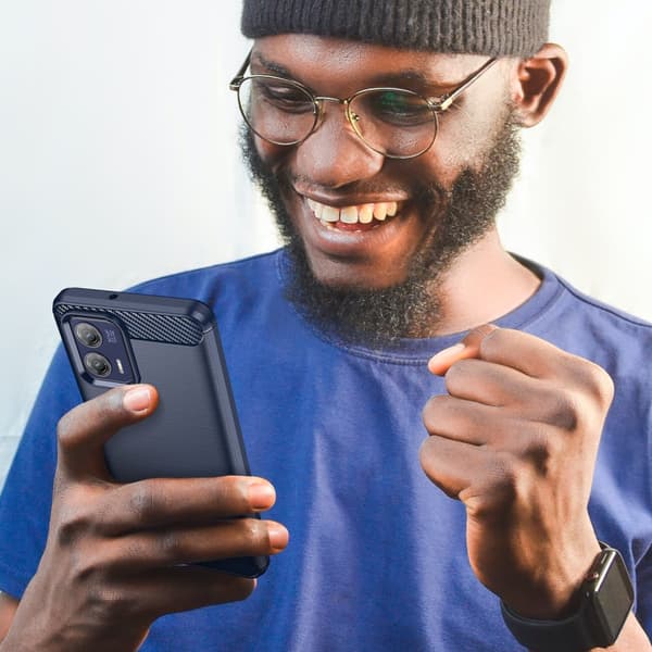 SKALO Motorola Moto G73 5G Armor Carbon Iskunkestävä TPU suojakuori