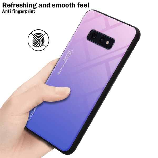Samsung Galaxy S10e Suojakuori Suojakotelo Kaksivärinen joka on valmistettu TPU-silikonista ja jonka takaosa on valmistettu karkaistusta lasista