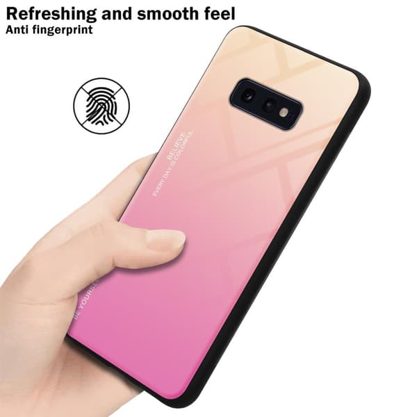 Samsung Galaxy S10e Suojakuori Suojakotelo Kaksivärinen joka on valmistettu TPU-silikonista ja jonka takaosa on valmistettu karkaistusta lasista