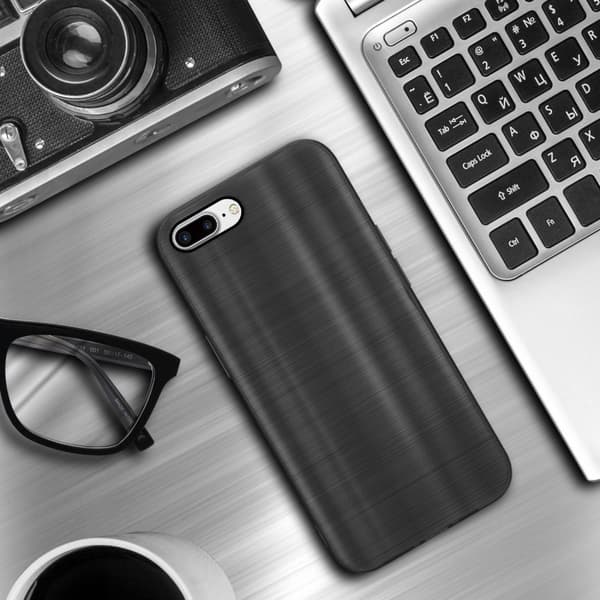 iPhone 7 PLUS / 7S PLUS / 8 PLUS Suojakuori Suojakotelo joustavasta TPU-silikonista harjatulla muotoilulla