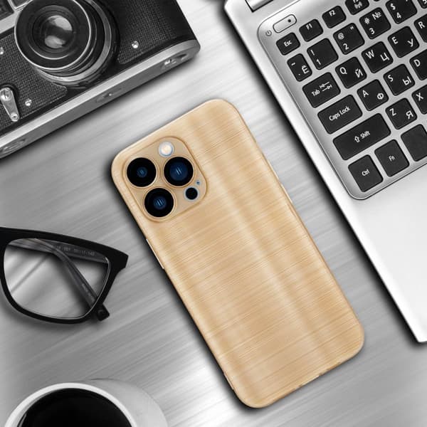 Deksel til iPhone 13 PRO Beskyttelsesdeksel laget av fleksibel TPU-silikon i børstet design