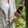 Pikkukuva 7 / 11: Apple iPhone 12 PRO MAX Suojakuori ketju Apple iPhone 12 PRO MAX Silikoni suojakotelo hopea renkaat, johto hihna ja irrotettava asia