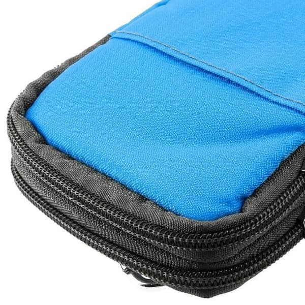 Blå Multipocket Axelväska - Integrerad karbinhake/bältespass