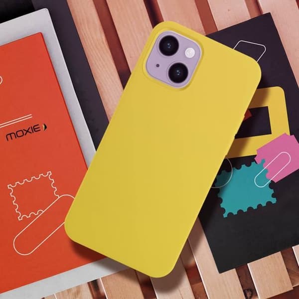 Gult iPhone 14 skyddsfodral - Moxie BeFluo Collection - Halvstyv hybrid - Soft-touch matt finish