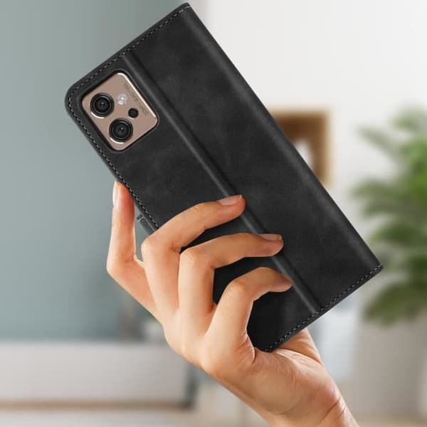 Motorola Moto G32 Plånboksfodral Videostöd Magnetisk flik Svart