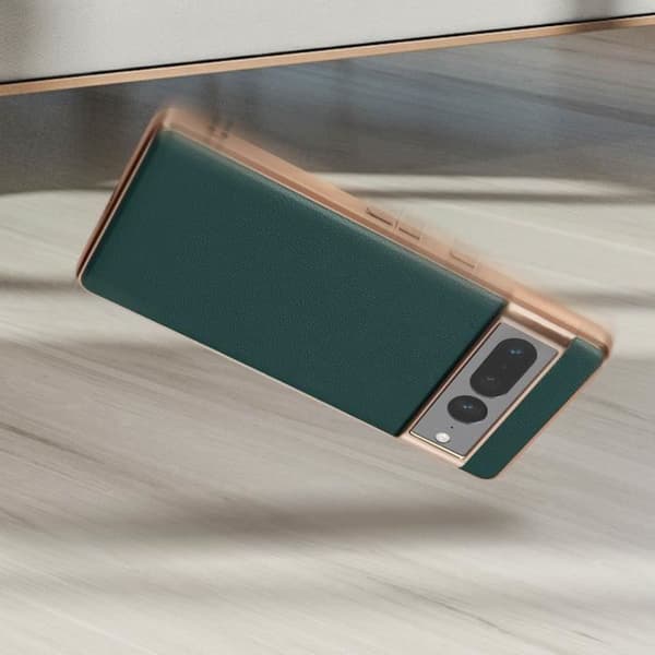 Google Pixel 7 Pro Fodral i äkta läder med metallisk ram - Stötsäker - Mörkgrön