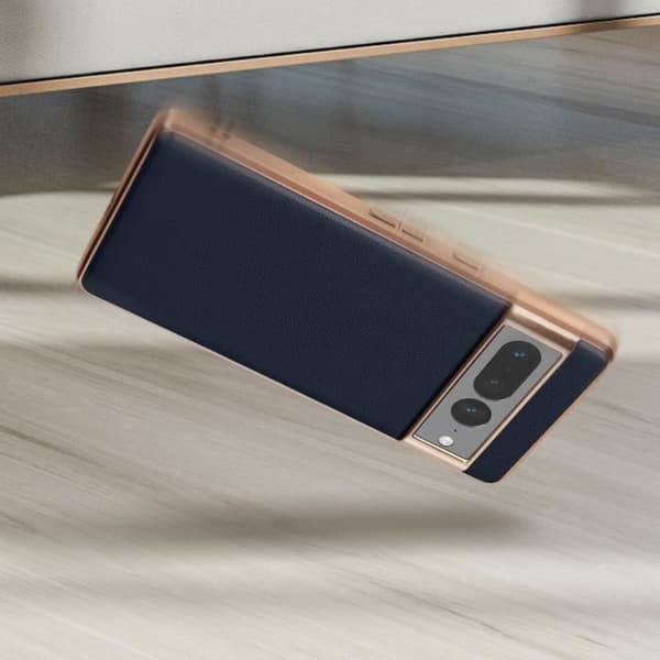 Google Pixel 7 Pro Fodral i äkta läder med metallisk kontur - Halkfri - Midnattsblå