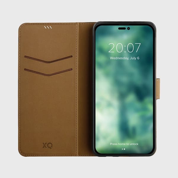 XQISIT iPhone 15 Pro Max Fodral Slim Wallet Selection Svart